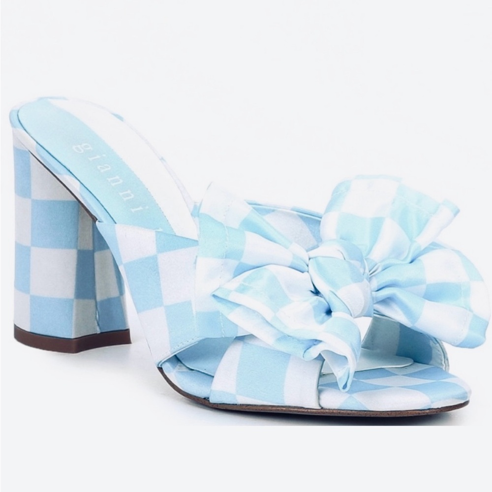 Gianni Bini Blue And White Bow Checkered Heel